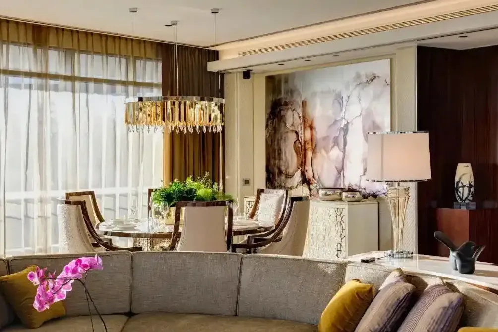 Concierge desk